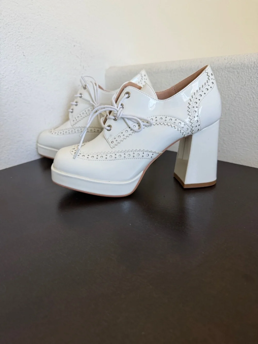 Womens  White Patent Platform Brogue Derby Oxfords.